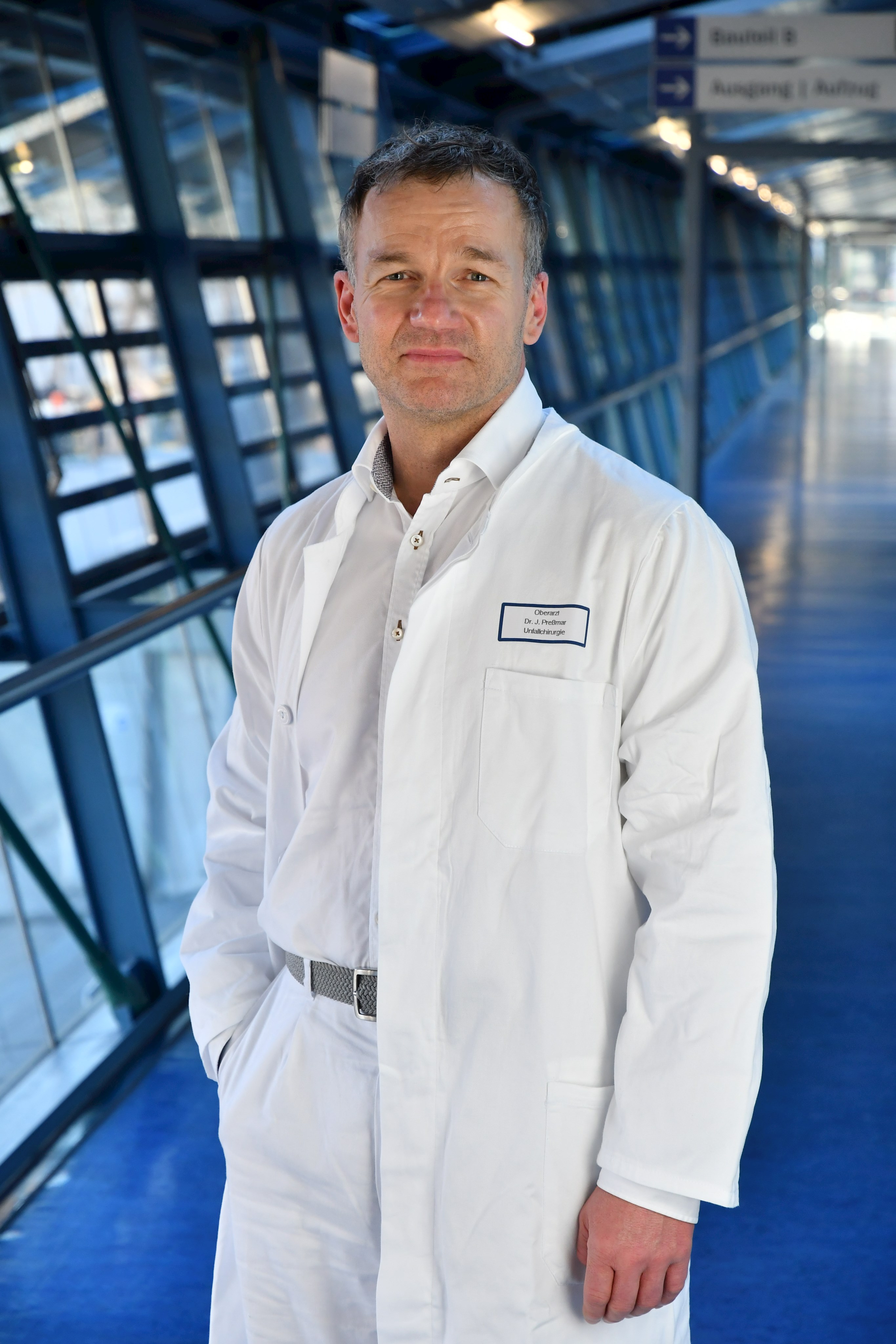 Dr. med. Jochen Preßmar Leider haben wir keinen Alternativtext zu diesem Bild, aber wir arbeiten daran.